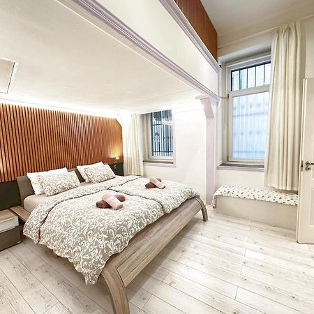 Yes, Yes! Lovely Apartment Good Amenities Budapest Center Exterior photo