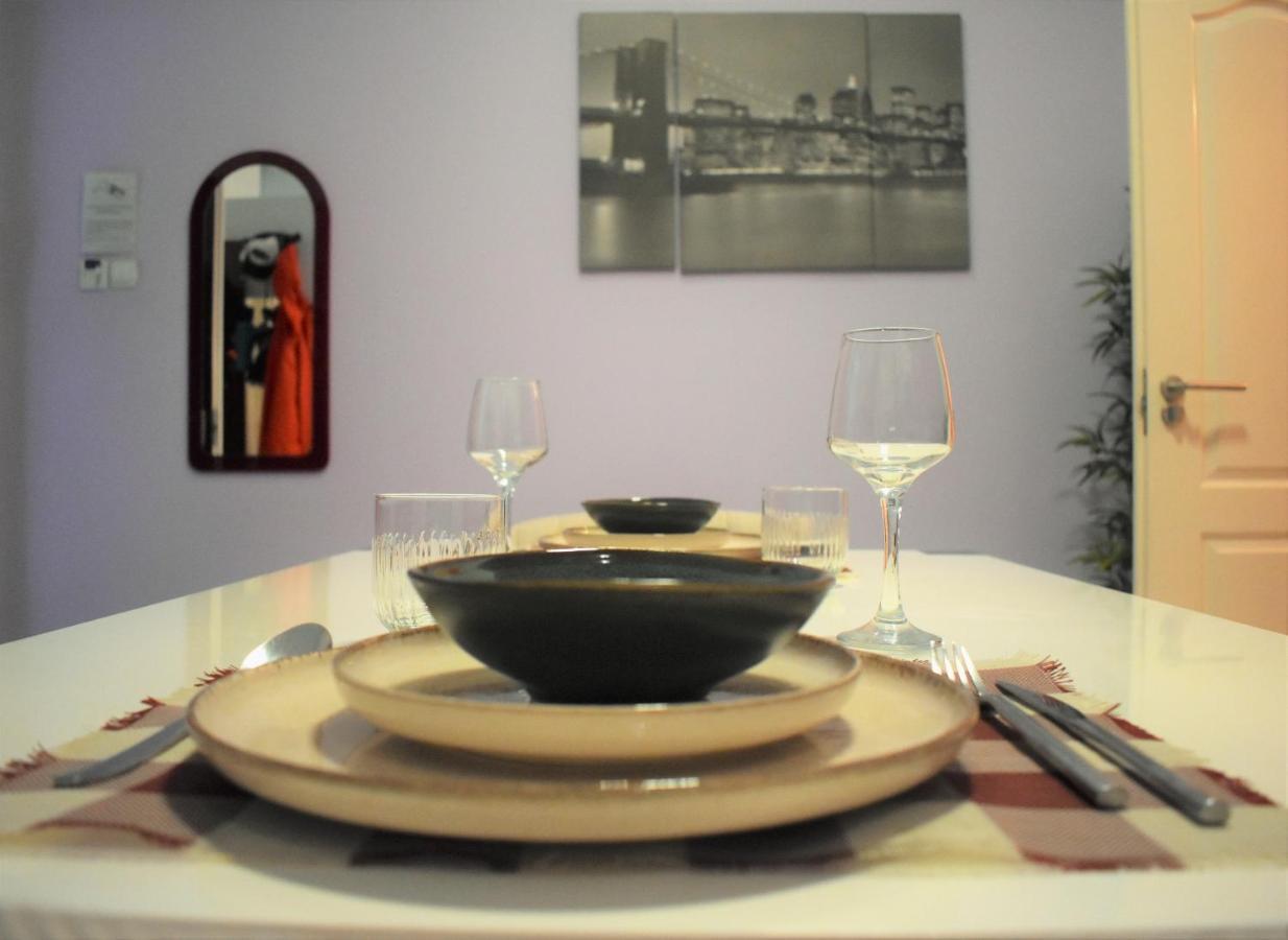 Yes, Yes! Lovely Apartment Good Amenities Budapest Center Exterior photo